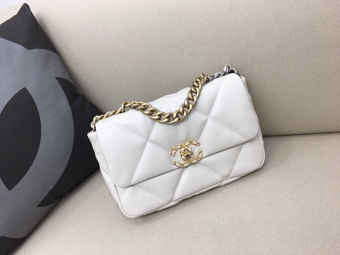 Lambskin 19 Handbag Flap Bag AS1160 White